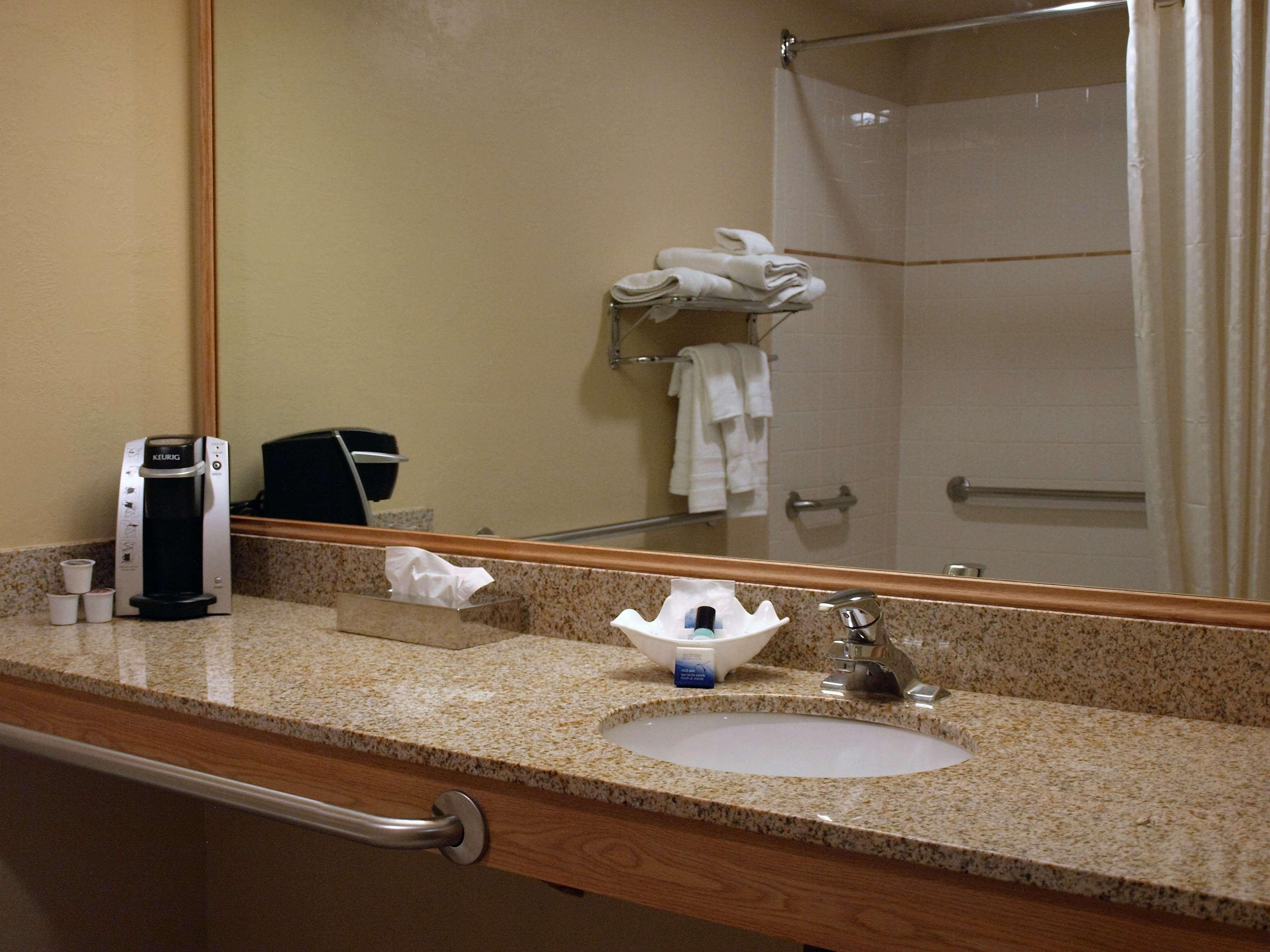 Best Western Plus Caldwell Inn & Suites Exterior foto